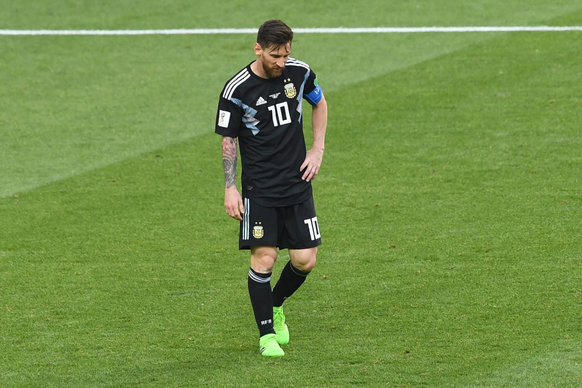 Argentina e Islândia empatam a uma bola