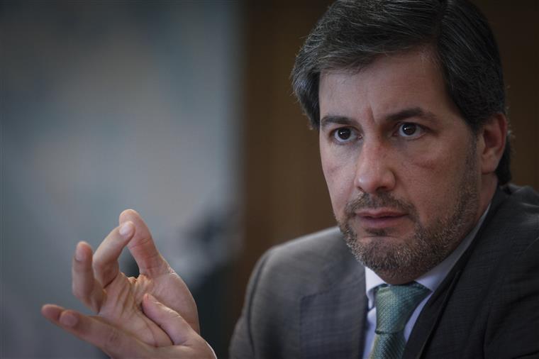 Bruno de Carvalho: &#8220;Se nos formos embora estamos a dar razão aos processos dos jogadores&#8221;