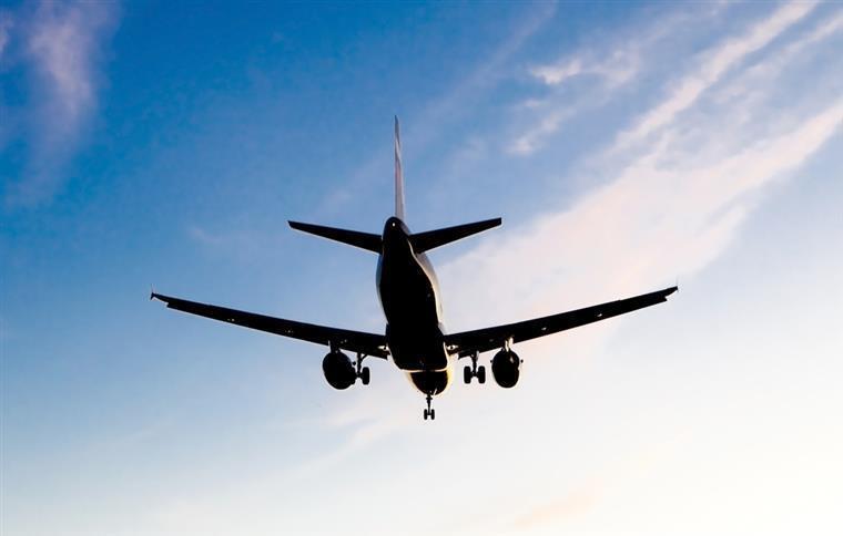 Avião da companhia Fly540 está desaparecido no Quénia