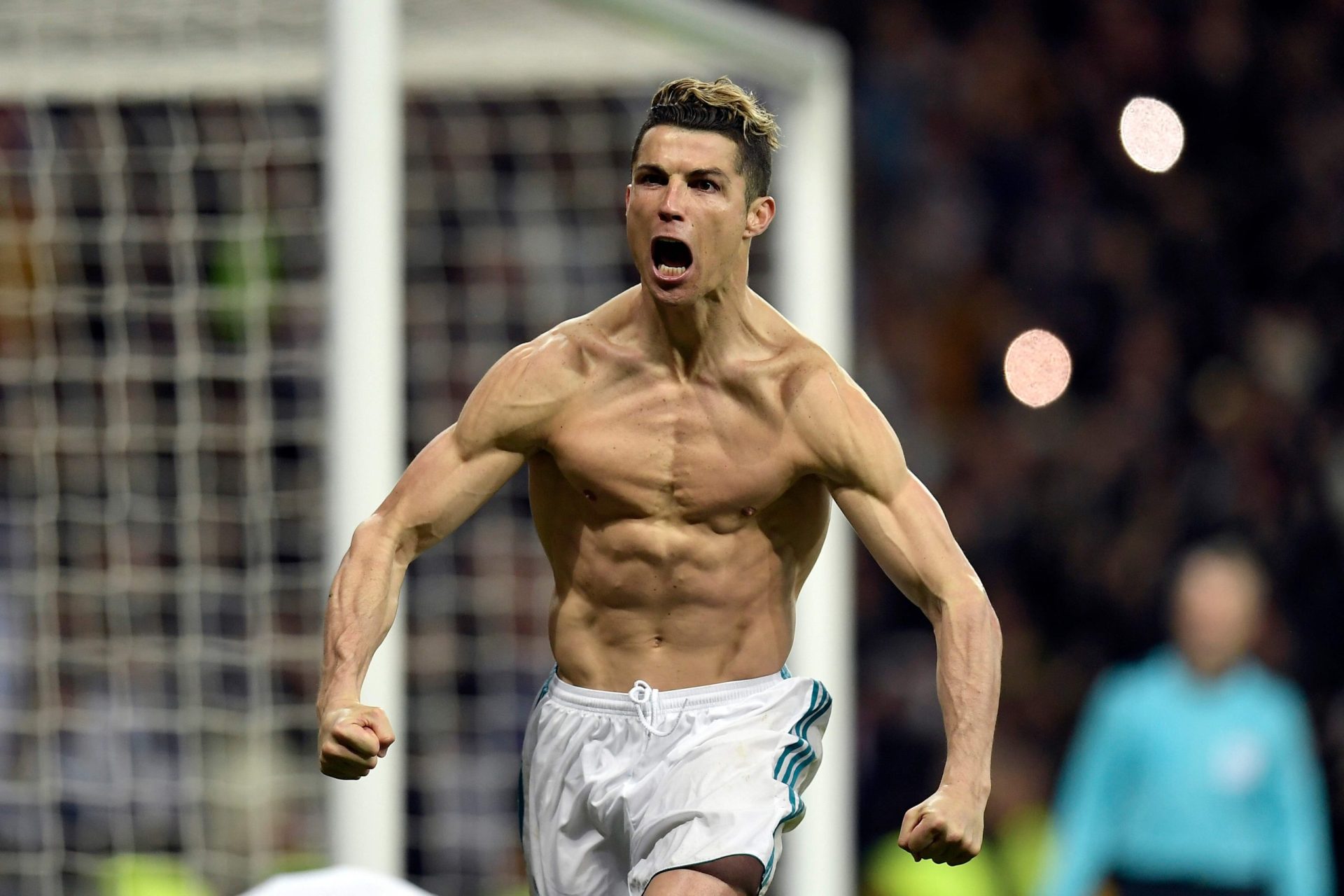 A mensagem emocionante do Real Madrid para Ronaldo | VÍDEO