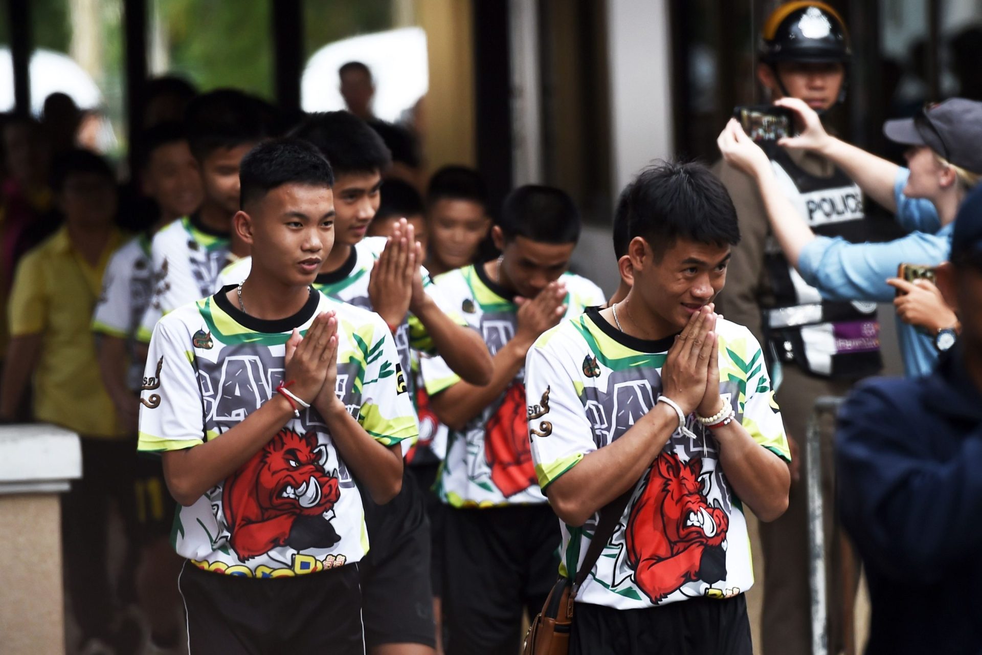 Tailândia. Os 13 rapazes “estão agora saudáveis para voltarem a casa e retomarem as suas vidas”