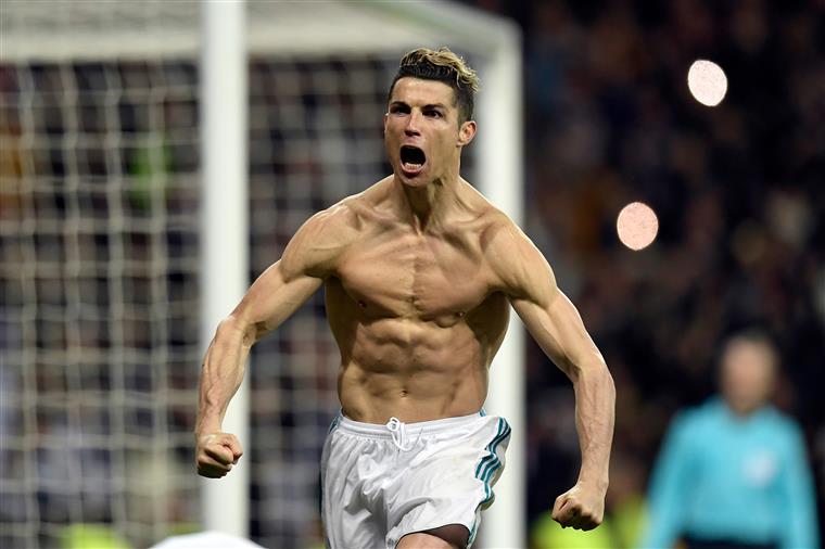 Ronaldo? 33 anos. Corpo de Ronaldo? 20