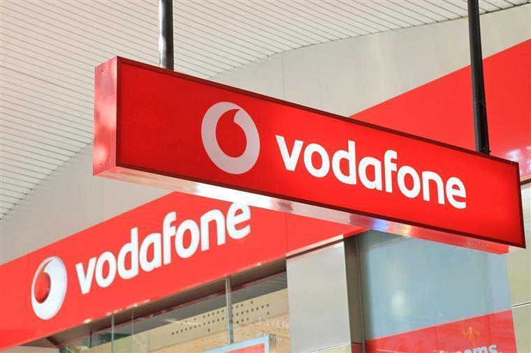 Receitas totais da Vodafone sobem 3,4% para 254 milhões