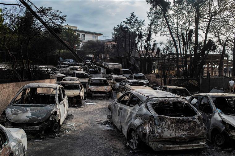 Grécia. Número de mortos nos incêndios sobe para 93