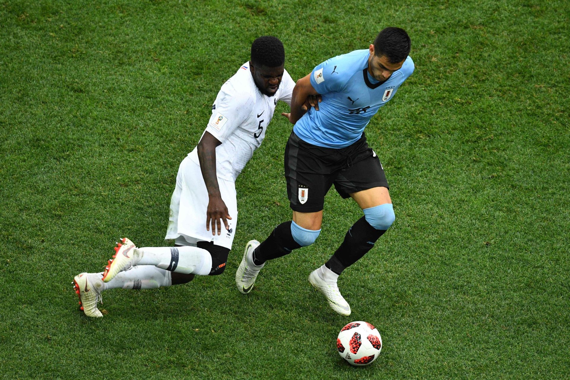 França vence Uruguai e segue para as meias-finais