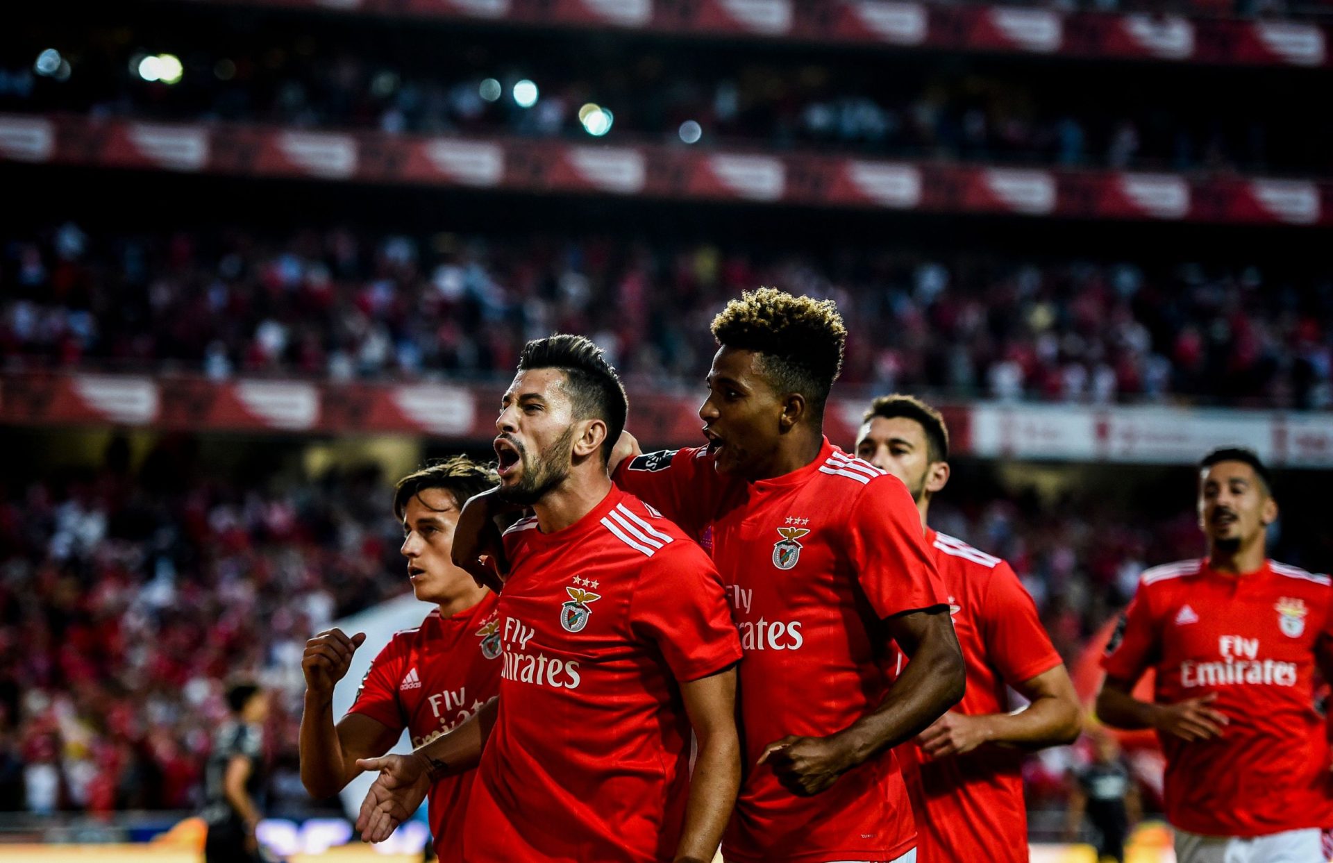 Benfica vence arranque do campeonato frente ao Vitória de Guimarães