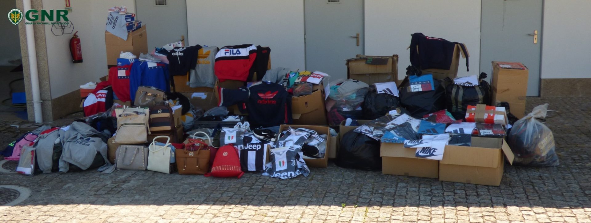 GNR identifica dez suspeitos pela prática do crime de contrafação em Resende