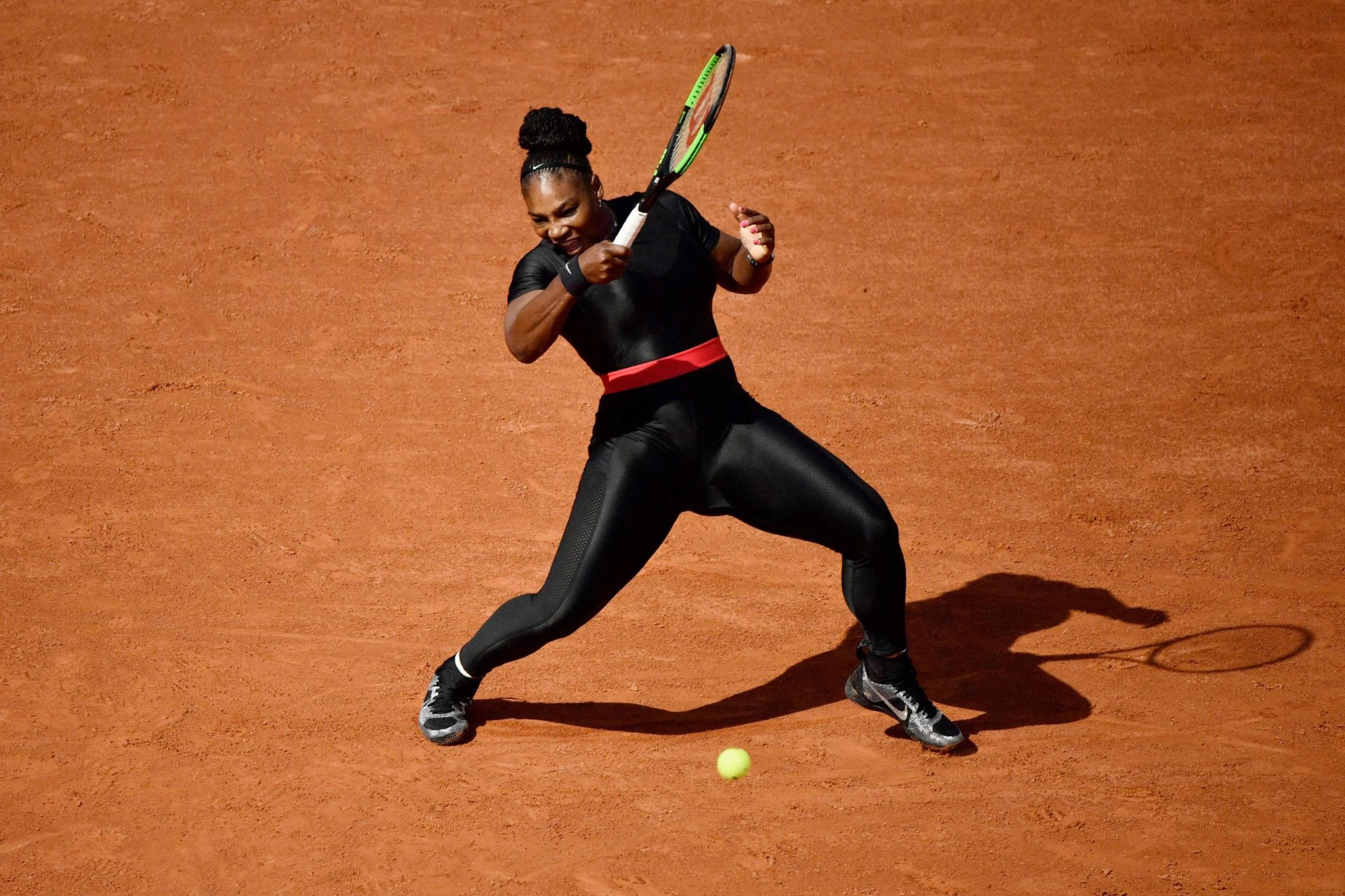 Roland Garros proíbe fato de Serena Williams