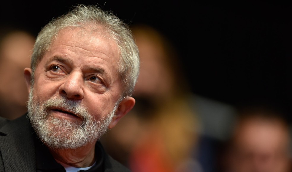 Lula recebe bênção do Papa Francisco