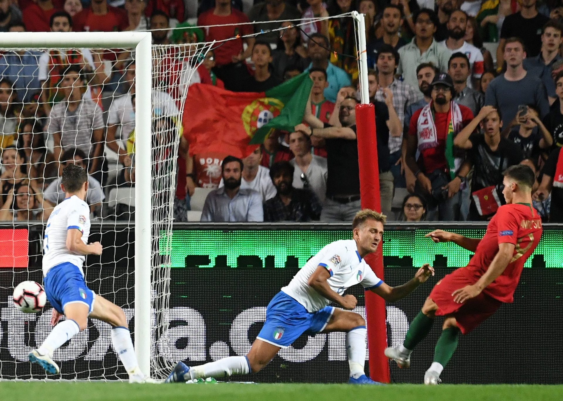 Portugal vence primeiro jogo da Liga das Nações