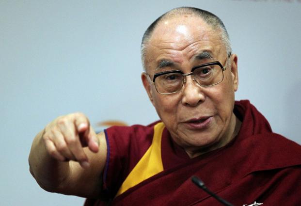 Dalai Lama admite saber que havia abusos sexuais entre os mestres budistas