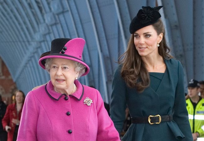 Por que razão Kate Middleton ficou de fora do documentário sobre a rainha?