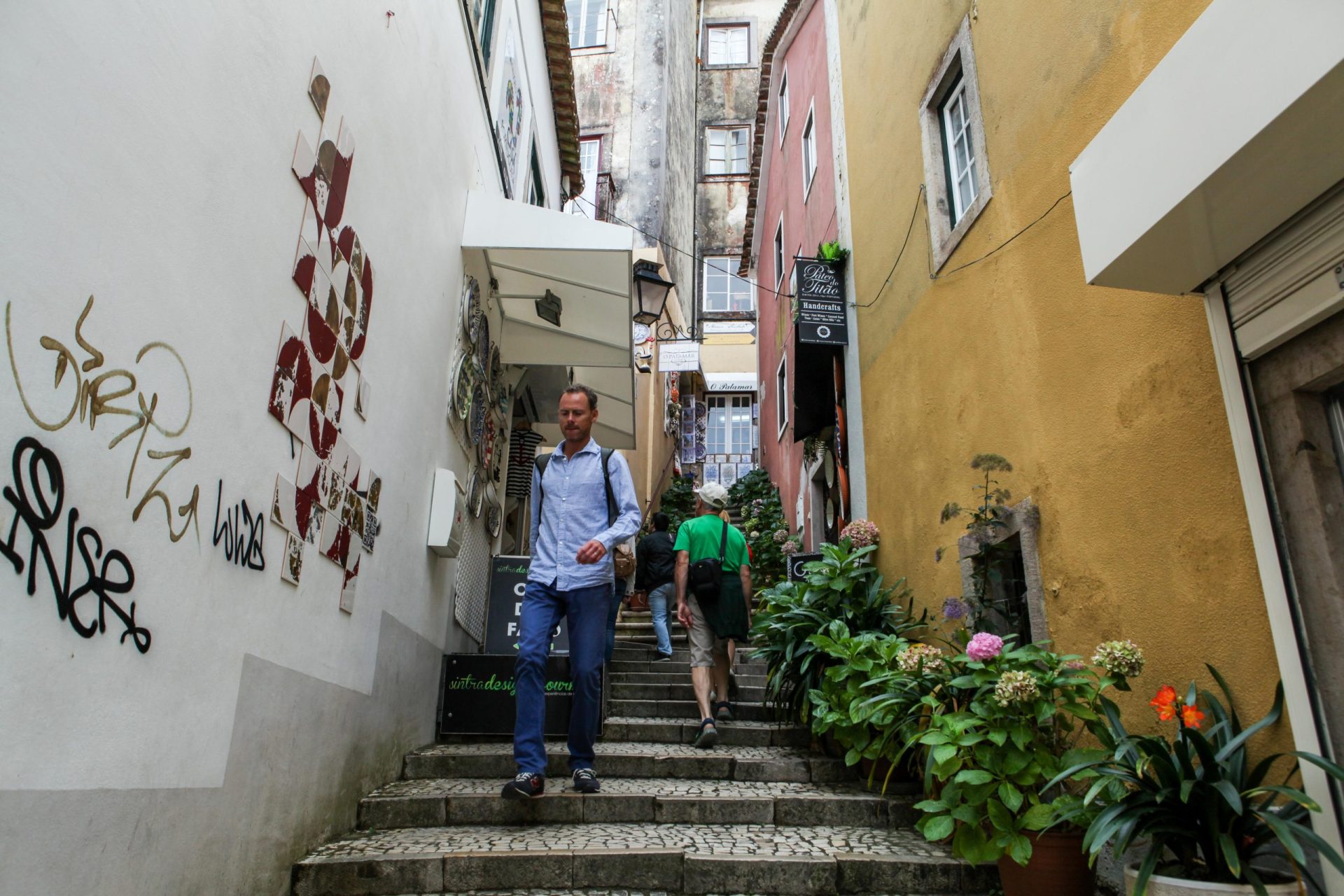 Número de estrangeiros a viver em Portugal quase que duplicou