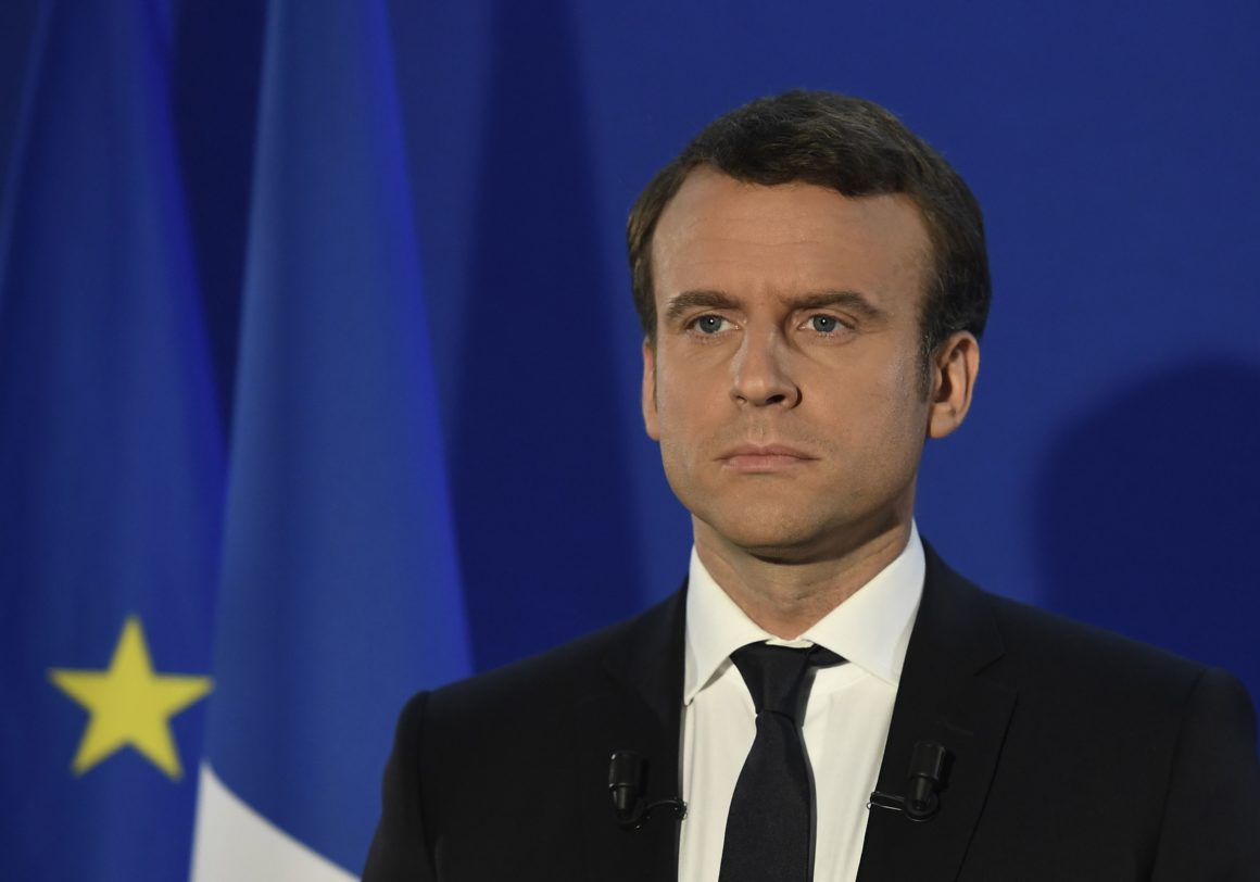 Macron baixa na popularidade e ultrapassa mínimos de Hollande