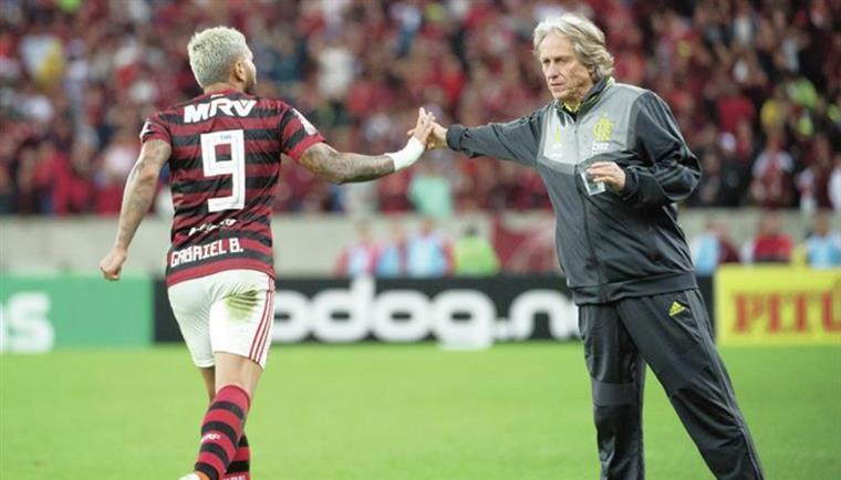 Santos goleou Flamengo e provocou Jorge Jesus: &#8220;Será que cabe CINCUMMM?&#8221;