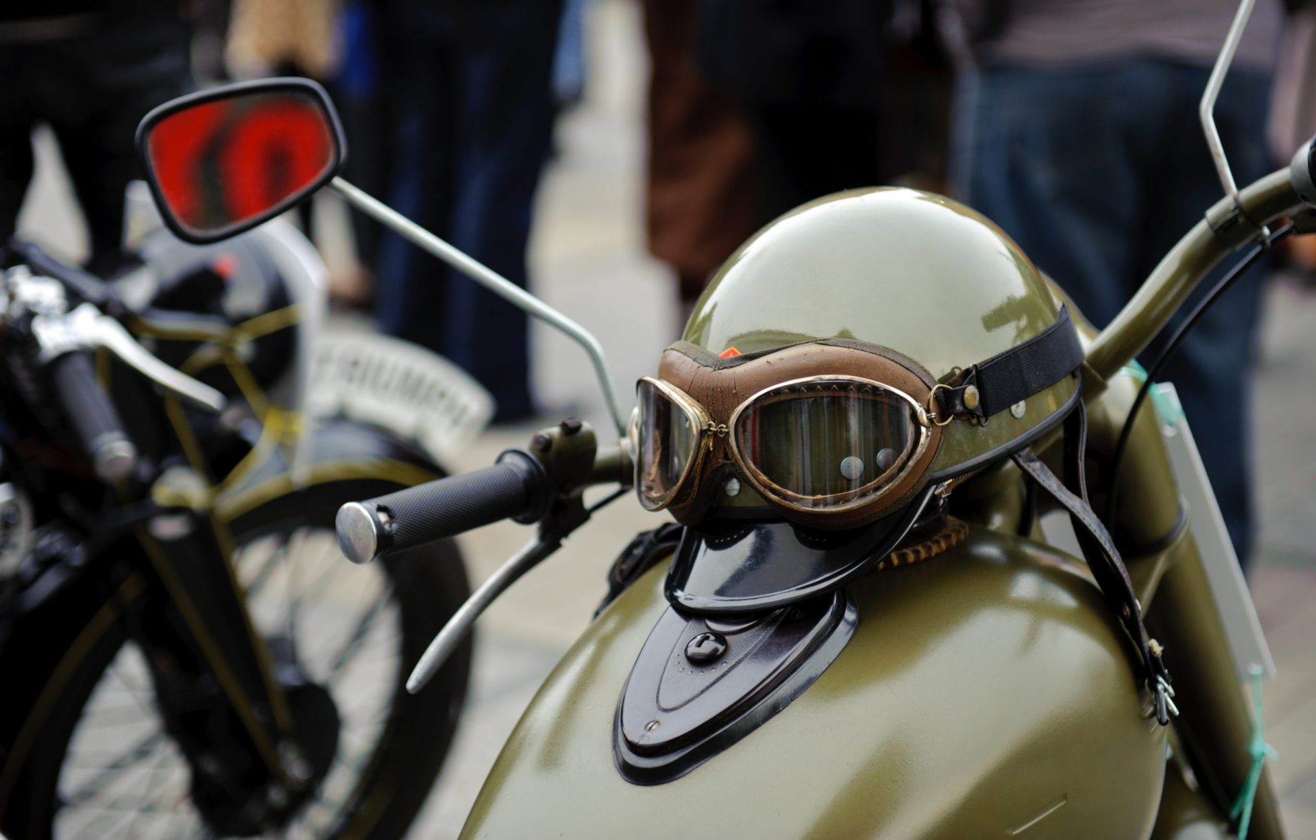 Petição pede legalização da circulação de motociclos entre automóveis em filas de trânsito