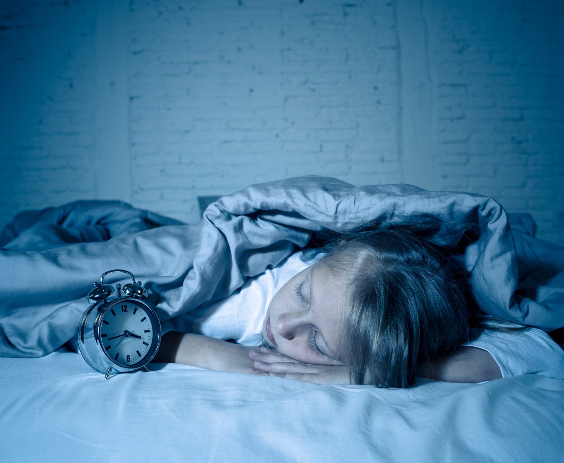 Crianças devem dormir bem e durante muito tempo, diz estudo
