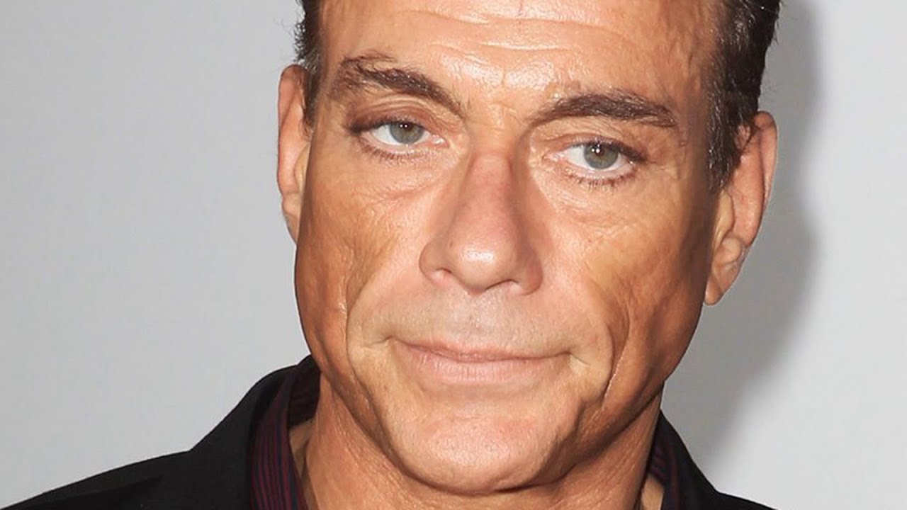 &#8220;Olá, daqui Jean-Claude Van Damme e não, ainda não morri” | VÍDEO