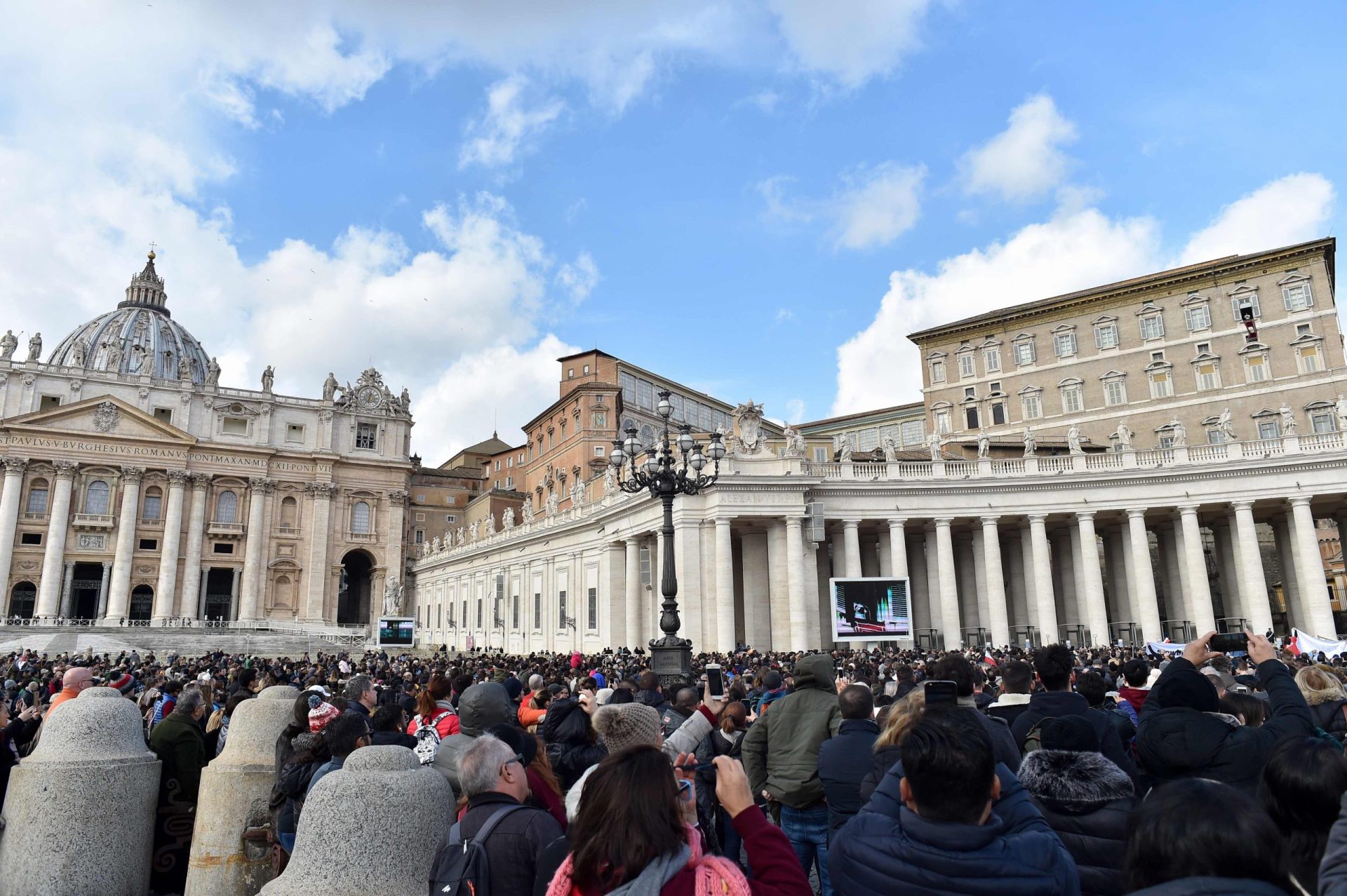 Vaticano recebeu quase 900 denúncias de abusos sexuais em 2018