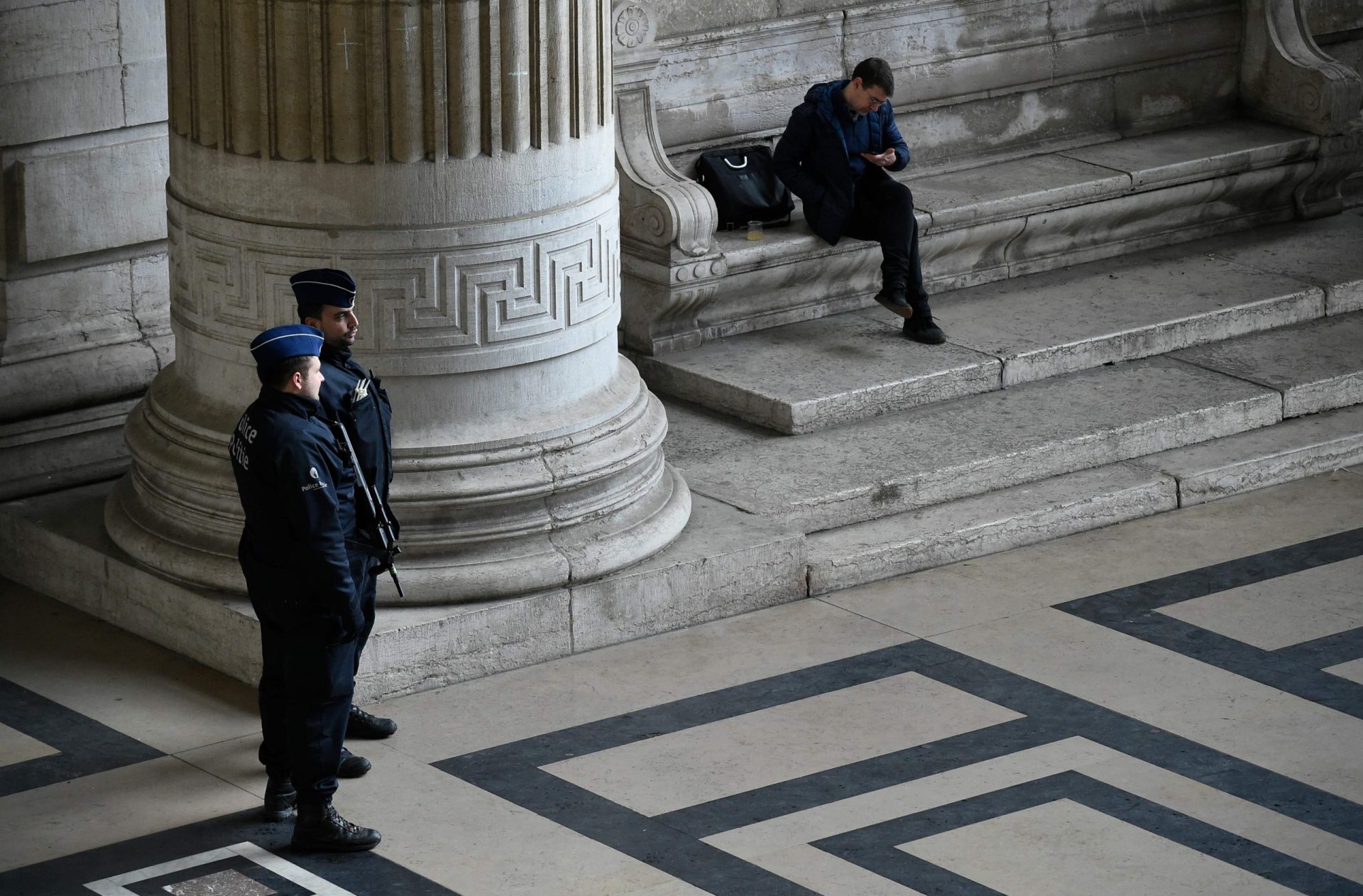 Jihadista francês condenado a prisão perpétua por “homicídios terroristas” em Bruxelas