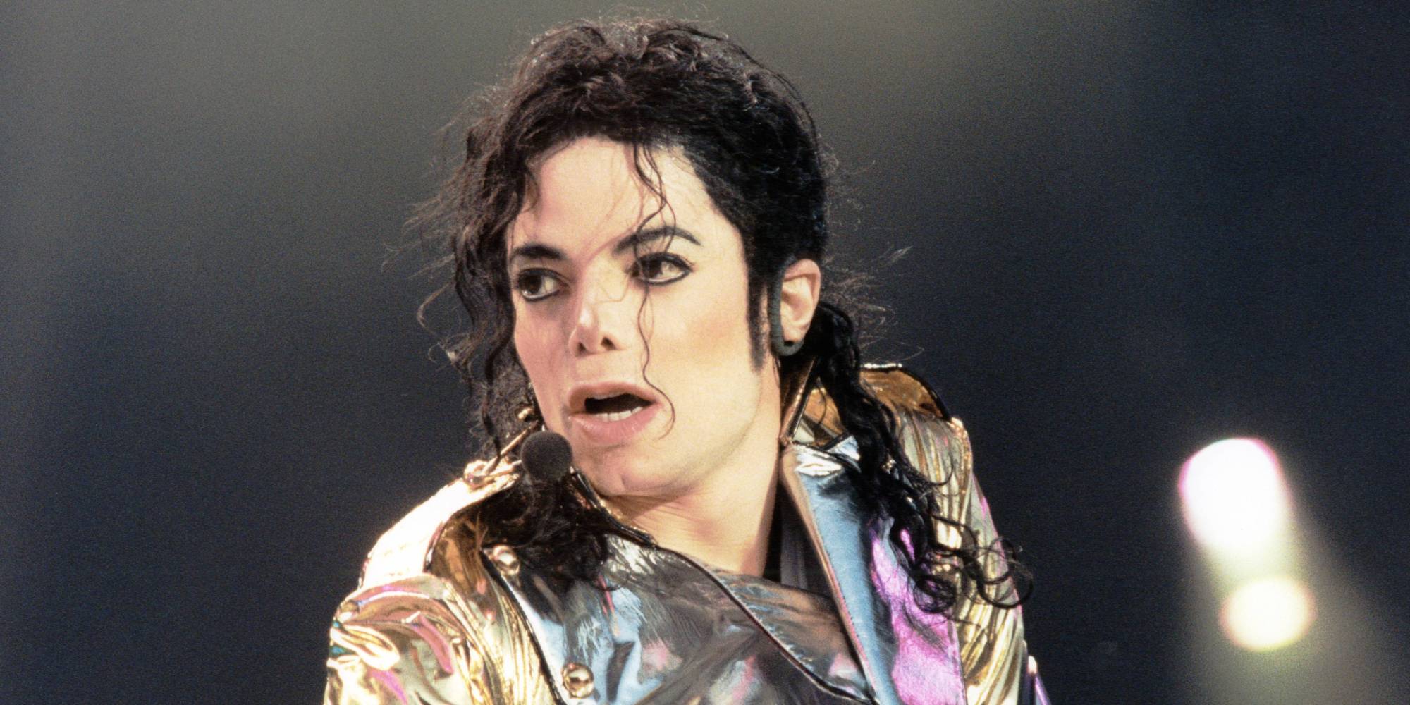 Vídeo inédito de 1996 mostra Michael Jackson a ser interrogado sobre abusos sexuais de menores