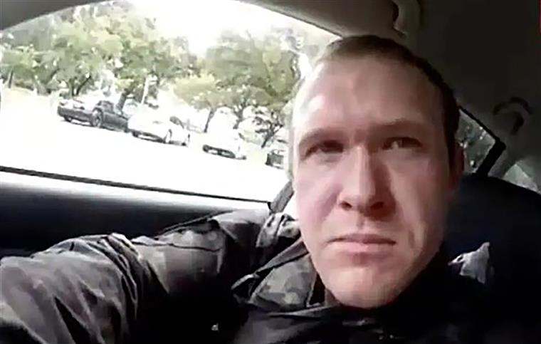 Terrorista da Nova Zelândia enviou email à primeira-ministra minutos antes do ataque