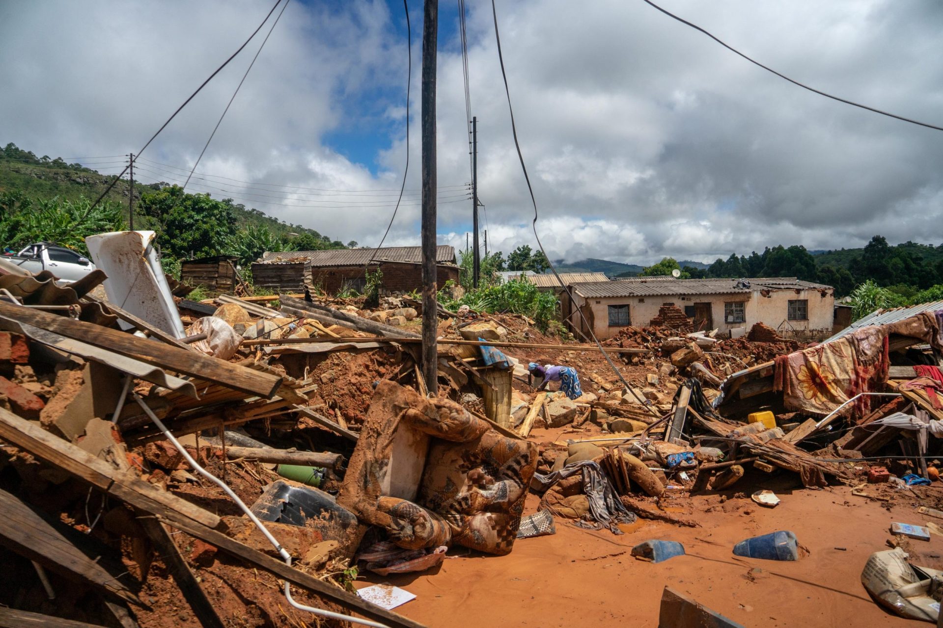 Dezenas de portugueses perderam casas e bens em Moçambique