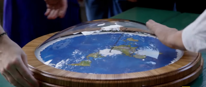 Grupo de pessoas que acredita que a Terra é plana vai viajar até à Antártida para provar teoria