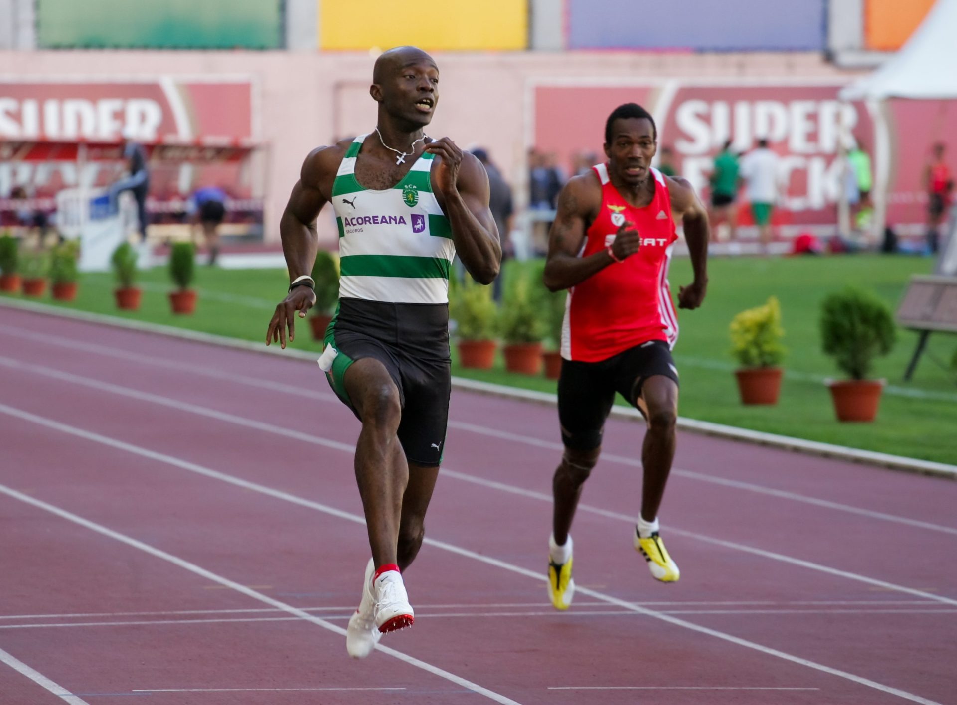 Francis Obikwelu campeão do mundo de 60 metros em veteranos