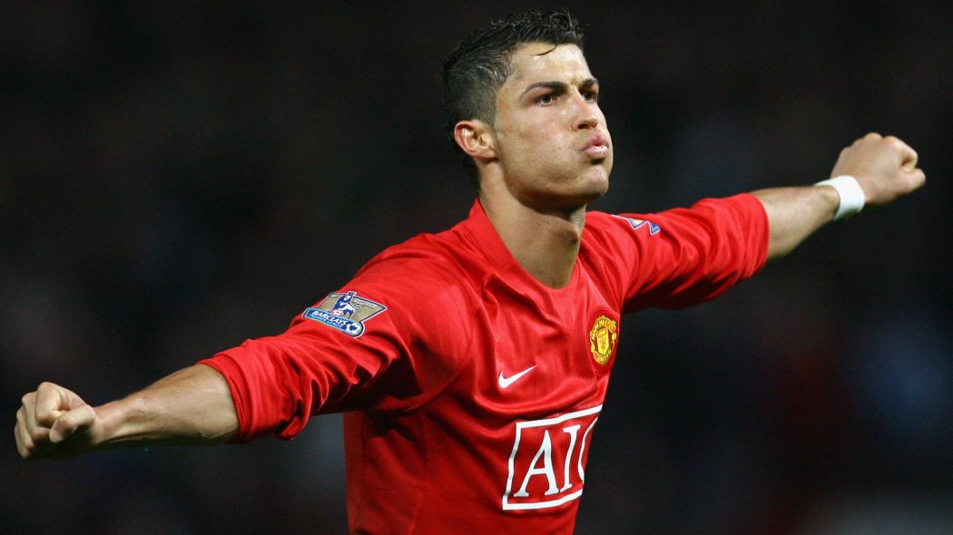 UEFA recorda primeiro golo de Ronaldo na Liga dos Campeões