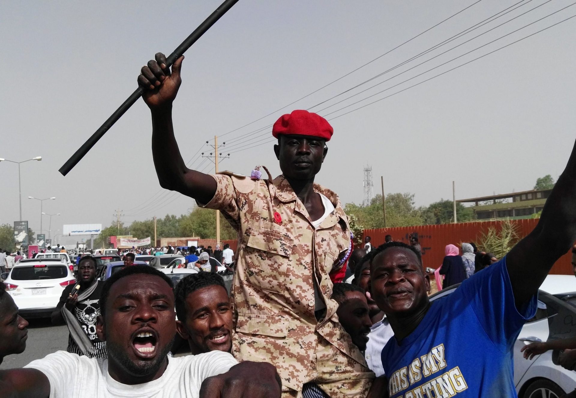 Depois de 30 anos no poder, o tempo do sudanês Omar al-Bashir parece ter chegado ao fim