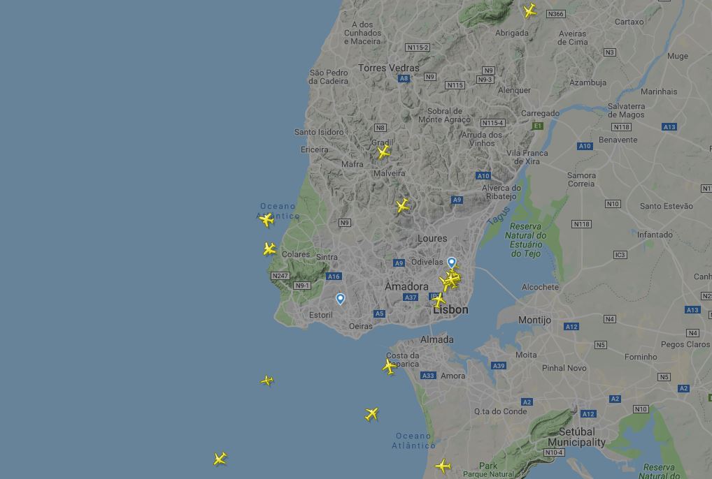Aeroporto de Lisboa esteve encerrado mais de uma hora devido à presença de detritos na pista