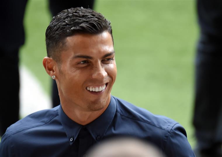 “No Real, Ronaldo treinava connosco como se estivesse a treinar com os filhos”