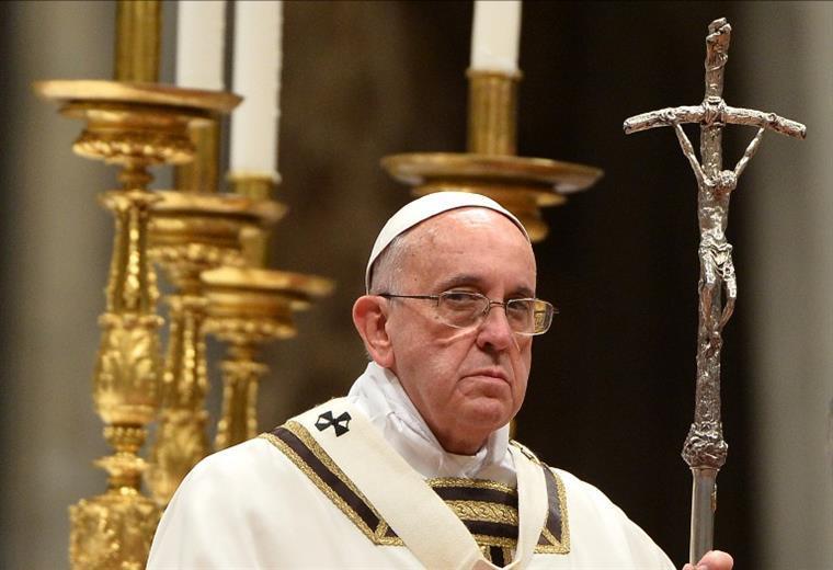 Papa assume história de dominação masculina na Igreja mas afasta algumas ideias feministas