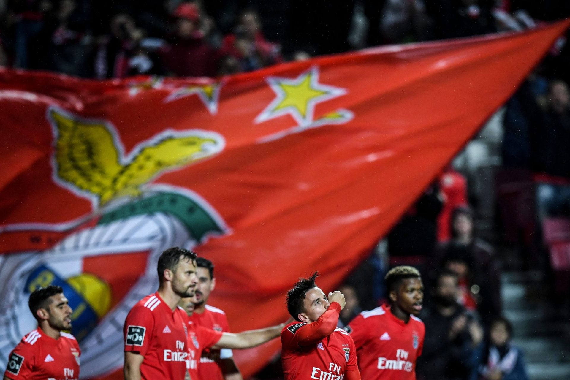 Benfica acusa FC Porto de não ter &#8220;um pingo de vergonha&#8221;