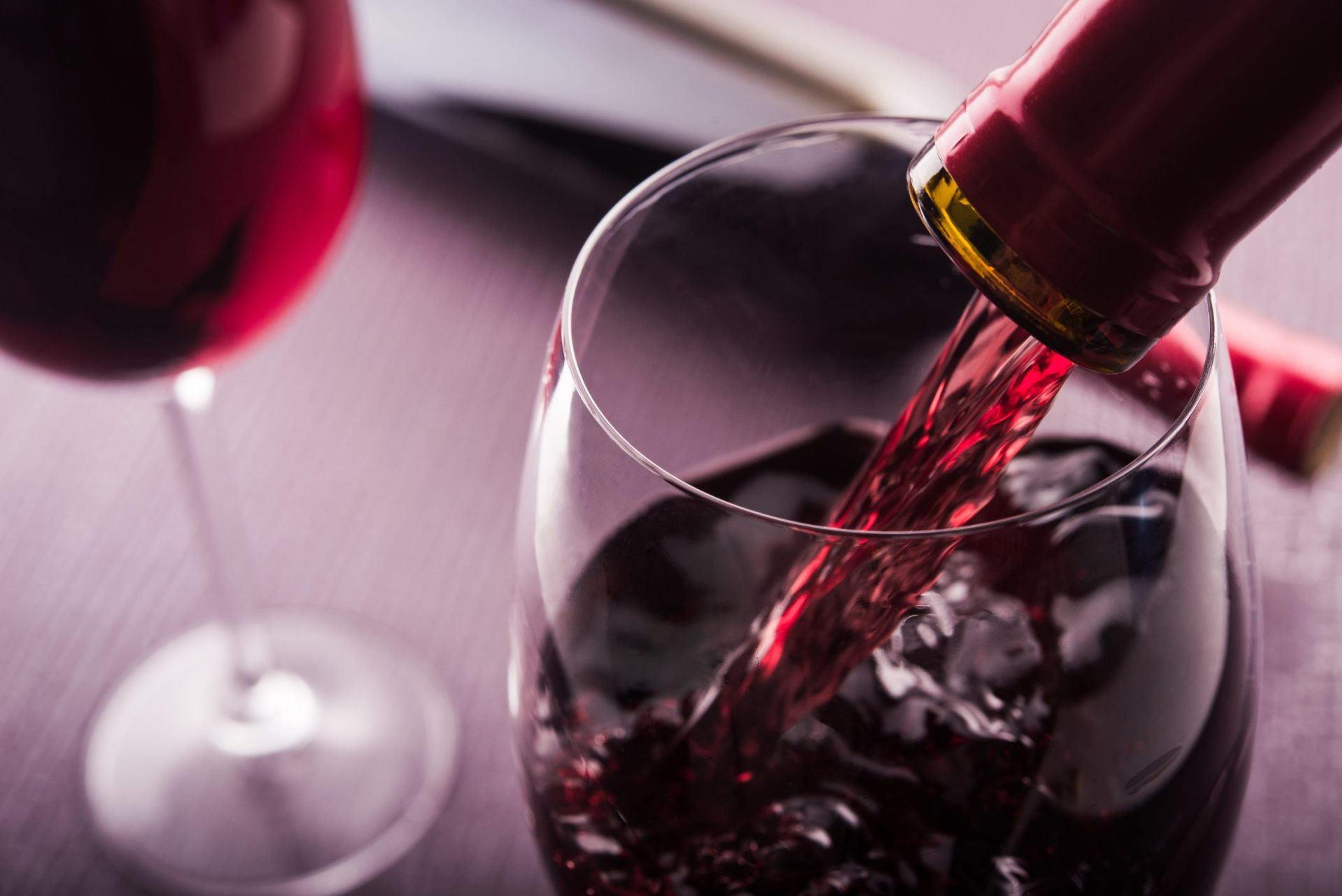 Dois copos de vinho podem anular seguro de vida