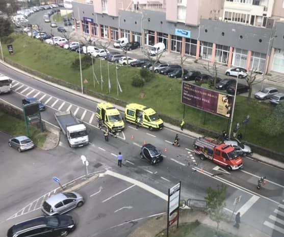 Colisão rodoviária na EN14 em Braga faz dois feridos