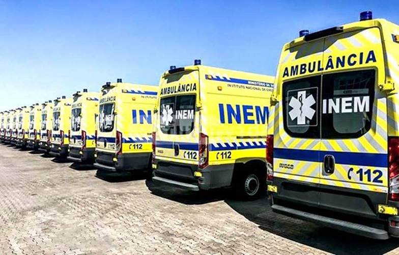 INEM distribui 20 novas ambulâncias de emergência