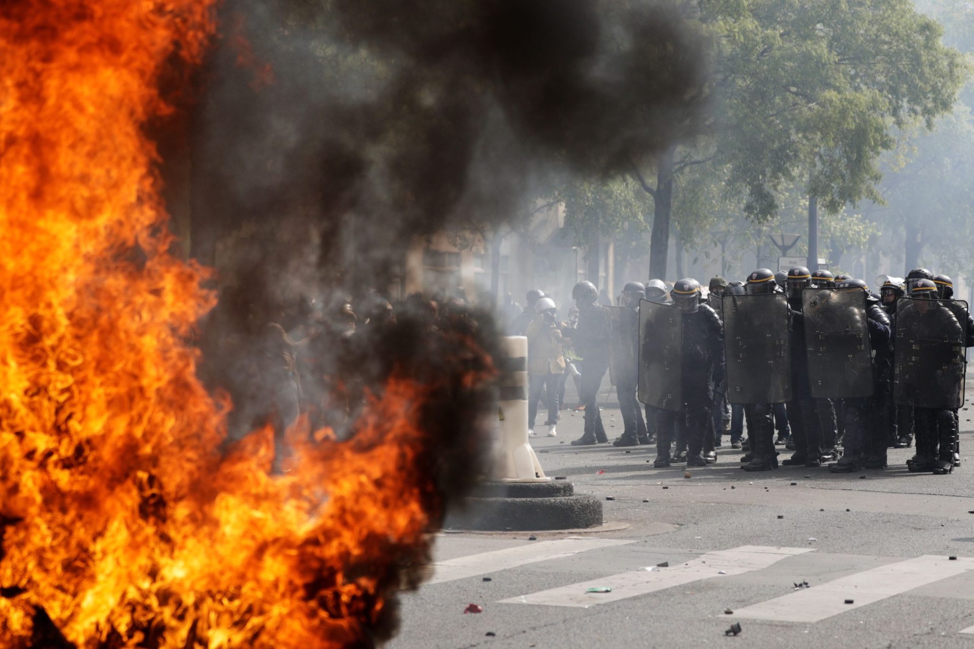 Tensão instalada em Paris. Detidos centenas de manifestantes | Fotogaleria