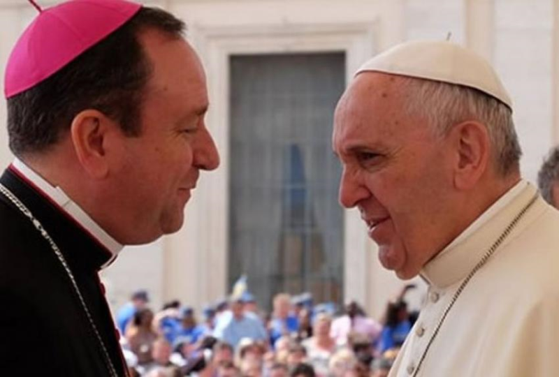 Bispo argentino julgado no Vaticano por abusos sexuais