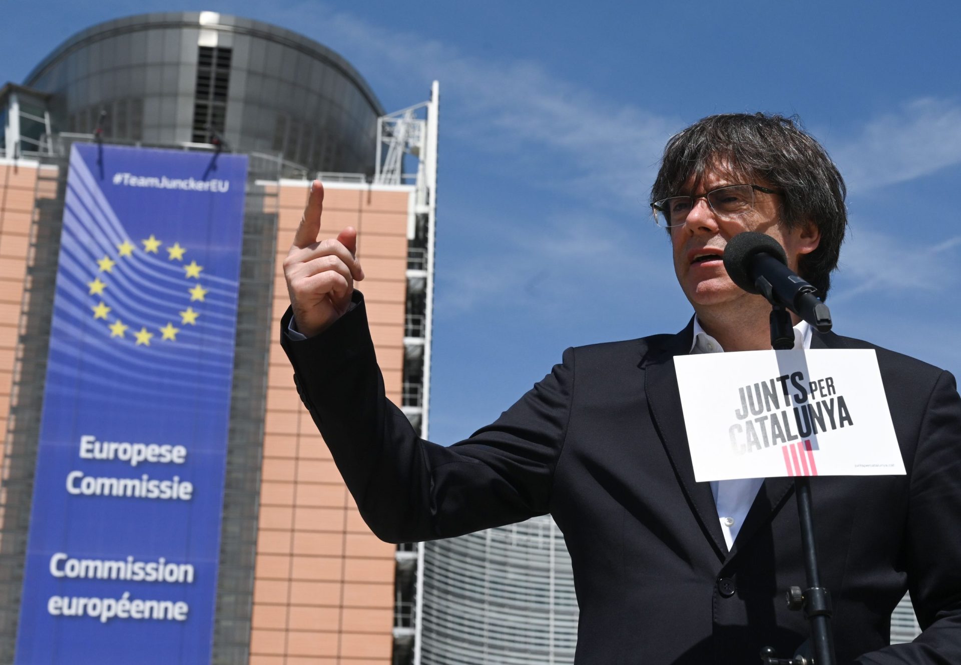 Puigdemont impedido de entrar no Parlamento Europeu
