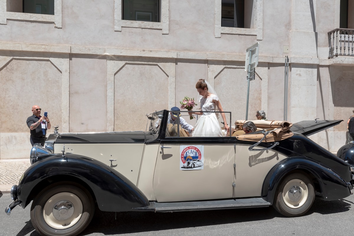 Os noivos de Santo António já deram o nó | FOTOS