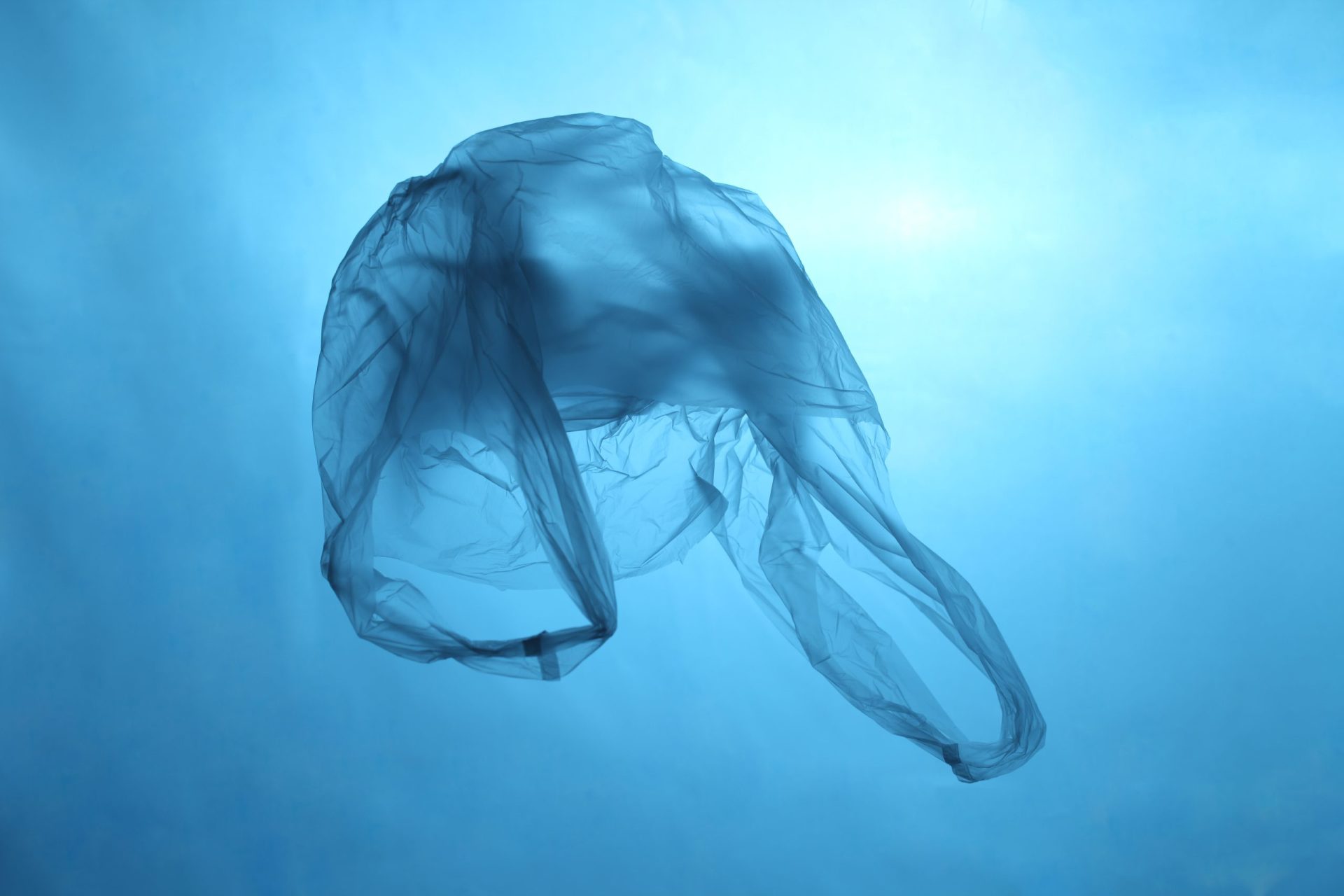 G20 avança com medidas para reduzir plásticos nos oceanos
