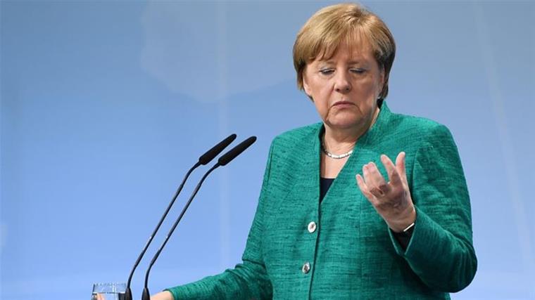 Merkel tem ataque de tremores durante visita oficial de Presidente argentino