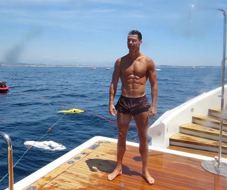 Cristiano Ronaldo deixa gorjeta de 20 mil euros a funcionários de hotel