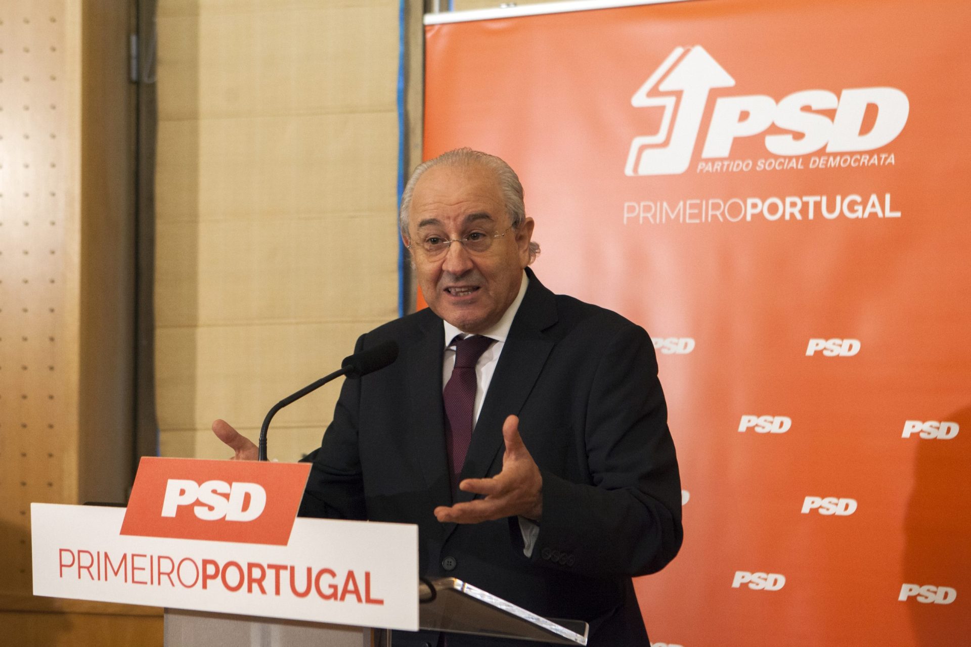 Rui Rio acusa PS de copiar propostas do PSD