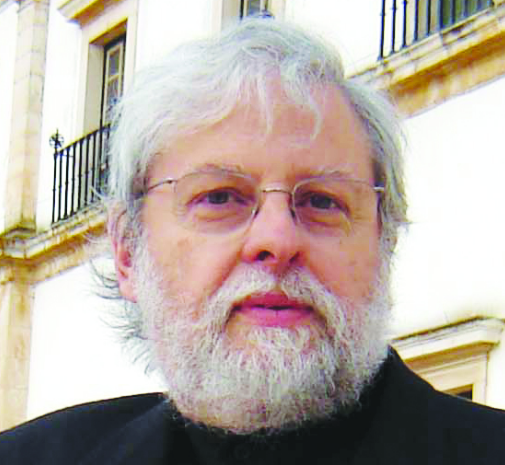 Antigo diretor do Mosteiro de Alcobaça acusado de roubar rosácea do túmulo de D. Pedro I
