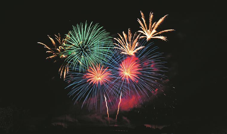 Fogo de artifício. PSP fiscaliza festas e eventos de verão durante o mês de agosto