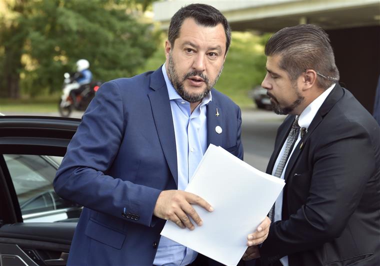 Salvini quer eleições para aproveitar popularidade
