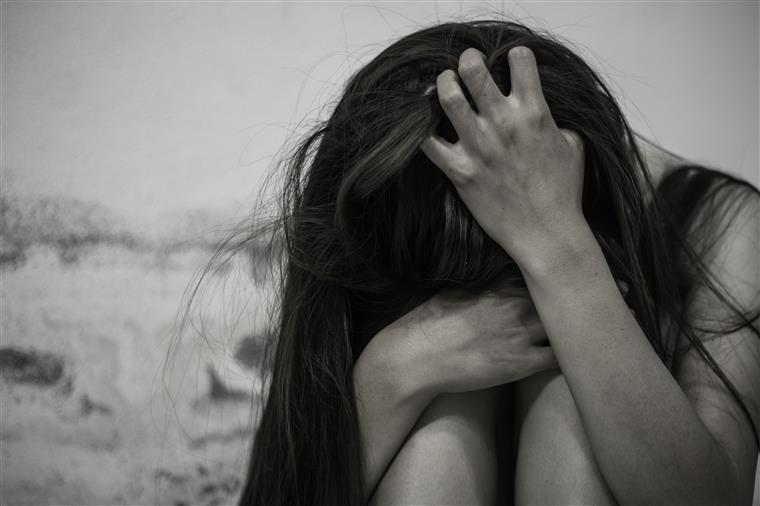 Sequestra namorada de 14 anos e ameaça-a de morte em Matosinhos